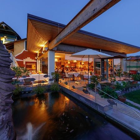 Malerwinkl Restaurant + Kunsthotel Hatzendorf Exterior foto
